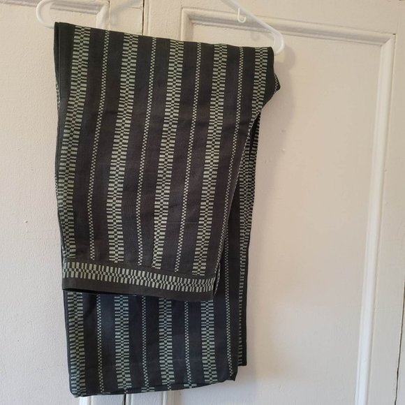 Soluna Collective - Fern Green Woven Pants - Picture 3 of 4